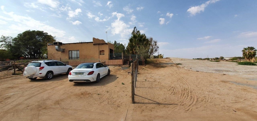 5 Bedroom Property for Sale in Upington Rural Northern Cape